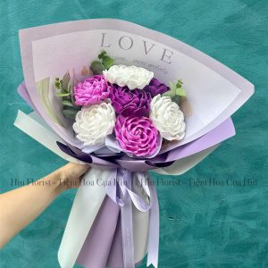 Bó 7 hoa giấy tím trắng