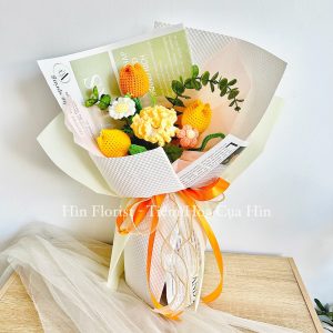 bó hoa đan len cam vàng