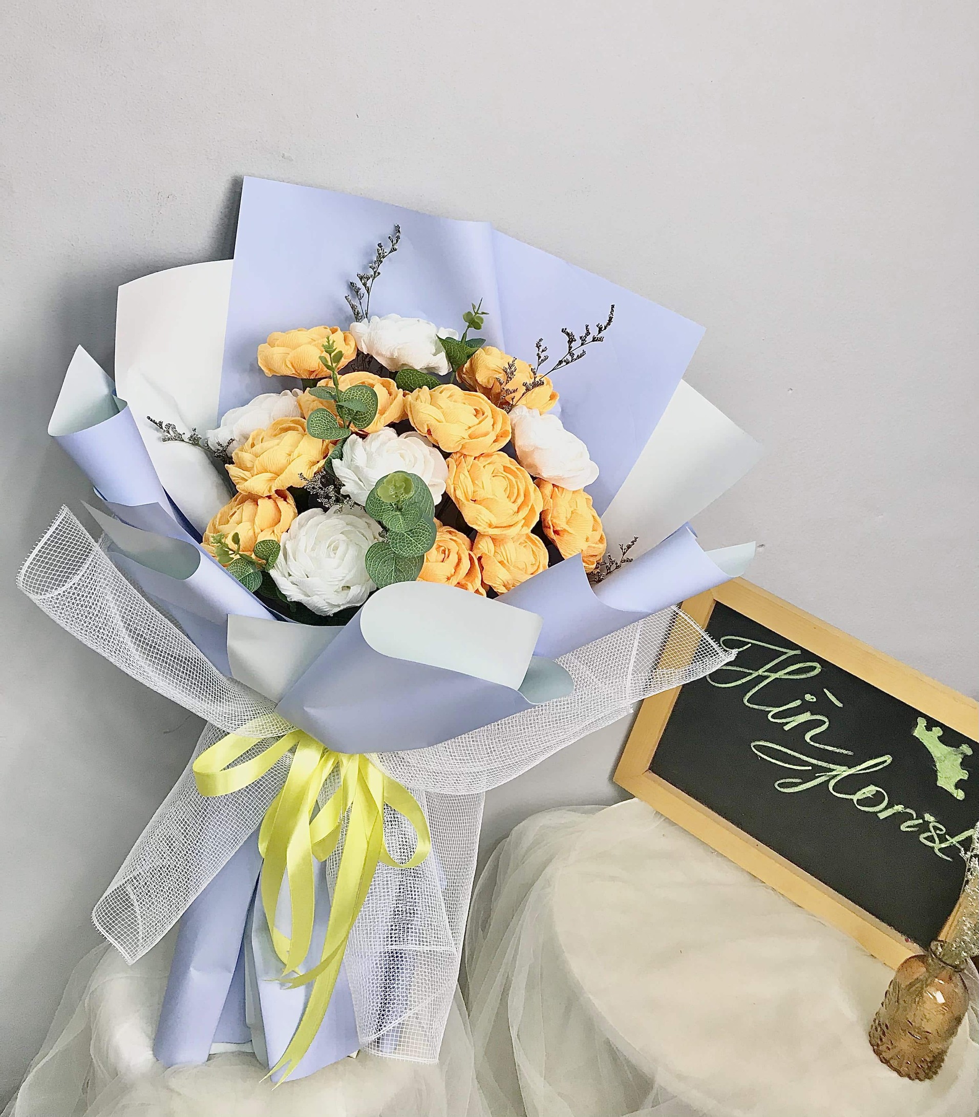bó hoa giấy handmade vàng trắng bó hoa giấy handmade vàng trắng