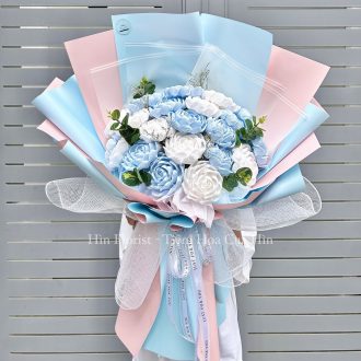 bó hoa giấy xanh trắng
