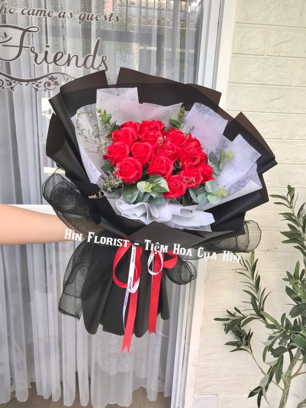 bó hoa sáp đỏ 18 bông