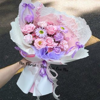 bó hoa sáp gói giấy xé