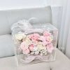 box hoa trong suốt mica hồng trắng