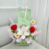 giỏ hoa móc len đỏ trắng