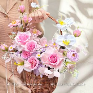 giỏ hoa sáp hồng mix lan