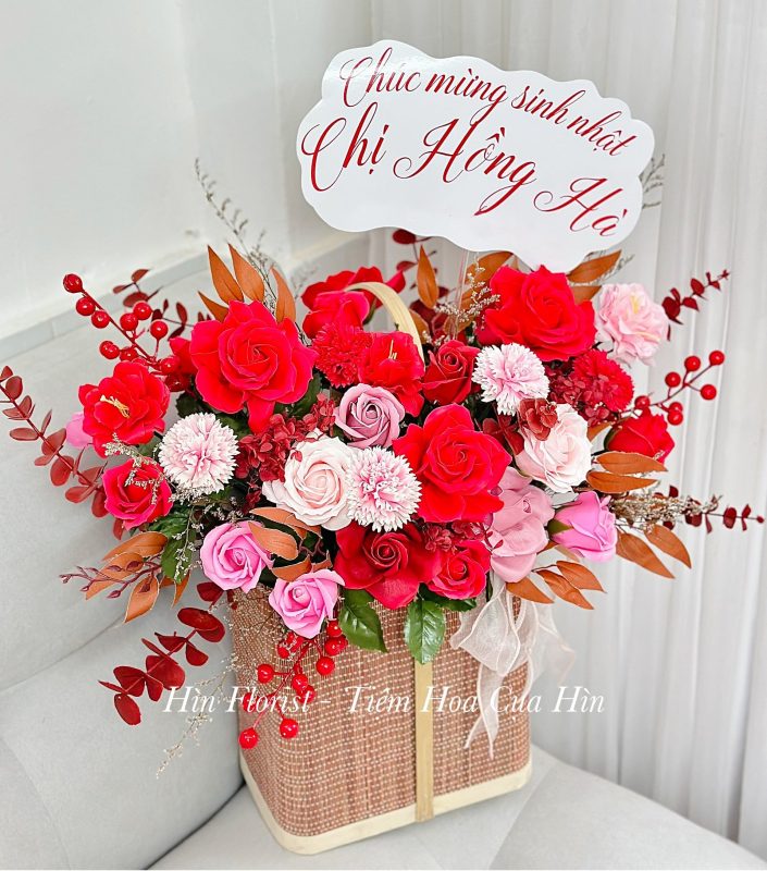 giỏ hoa sáp mix đỏ hồng