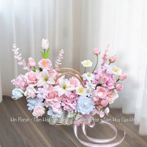 Giỏ hoa sáp mix hồng trắng