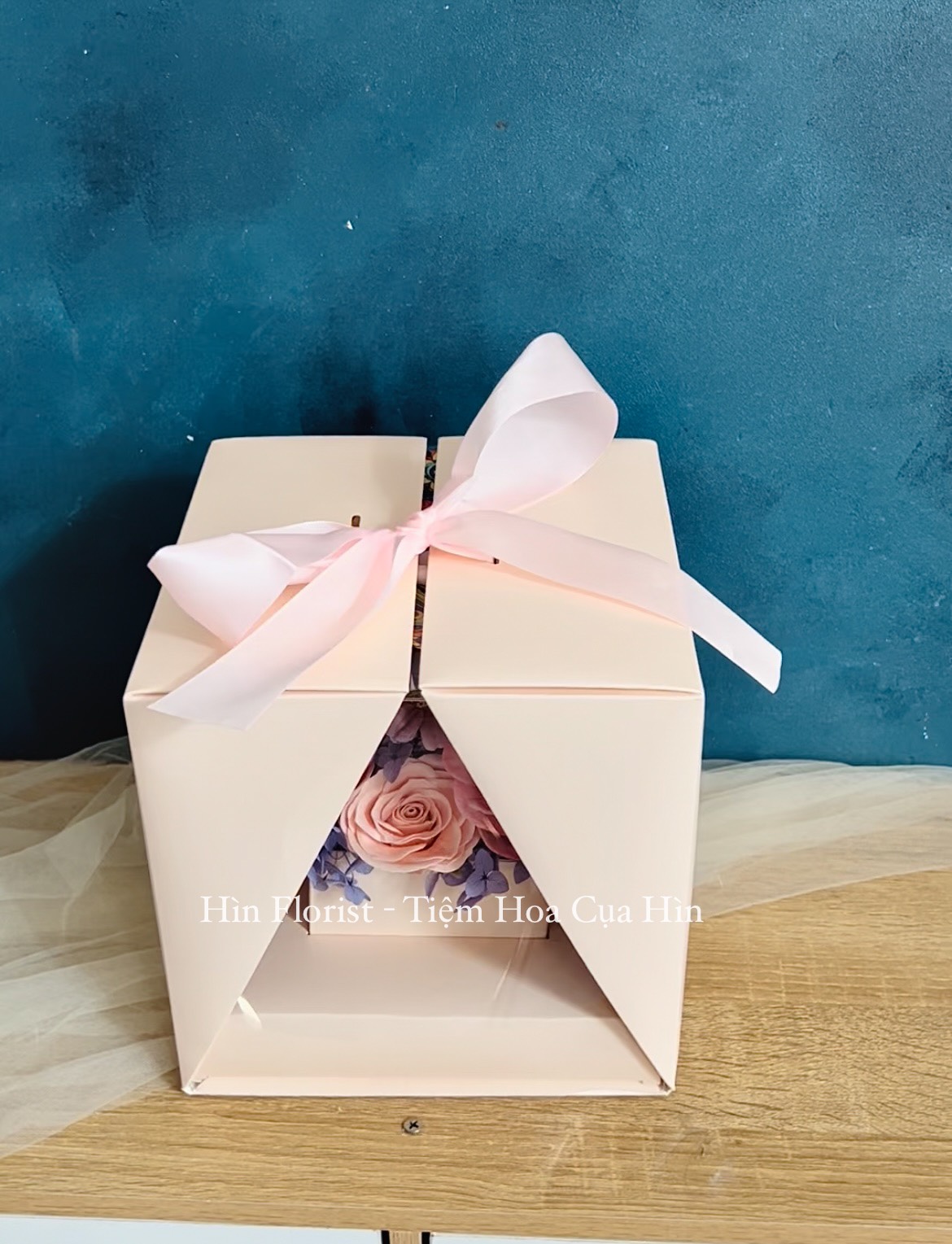 Hop hoa sap thom re dep tai tphcm Hop hoa sap thom re dep tai tphcm