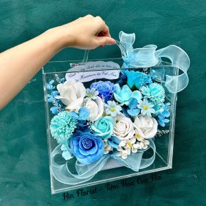 hộp hoa sáp trong suốt xanh
