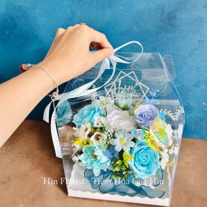 hộp mica hoa sáp xanh