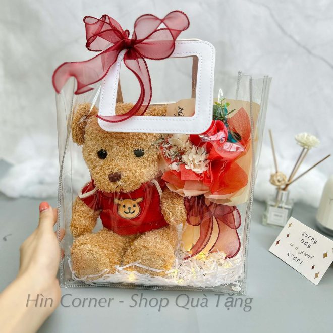 set quà hoa sáp gấu áo đỏ