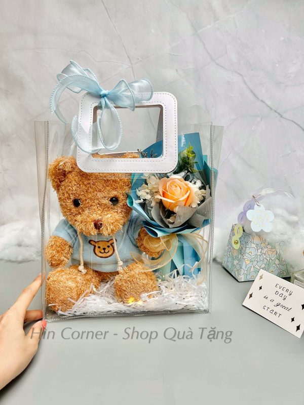 set quà hoa sáp gấu teddy áo xanh
