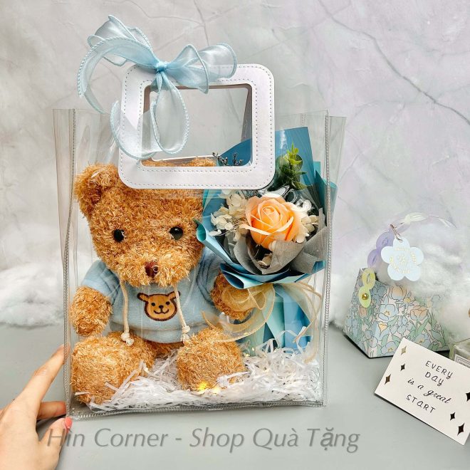 set quà hoa sáp gấu teddy áo xanh