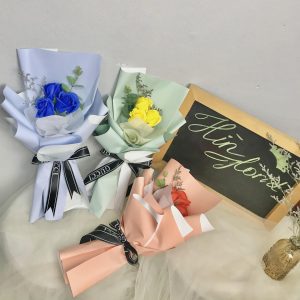 bó 3 hoa hồng sáp