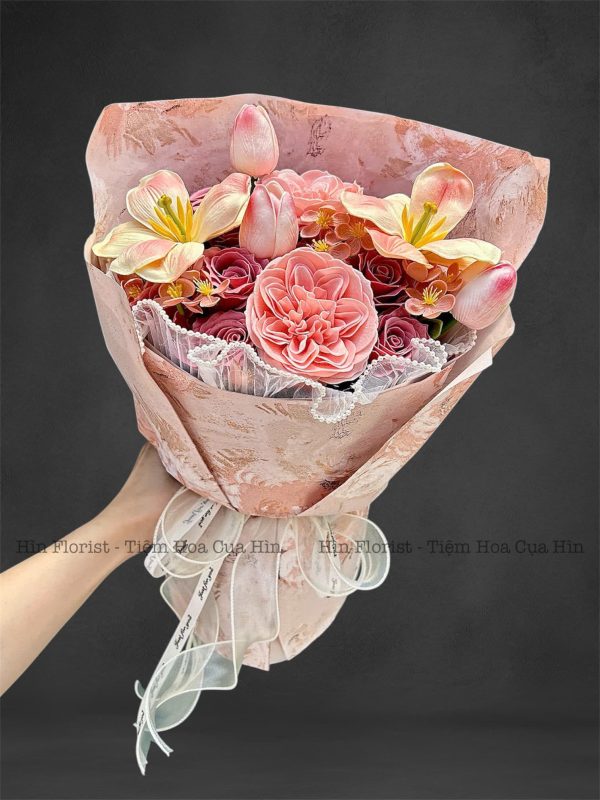 Bó hoa sáp mix tulip vintage