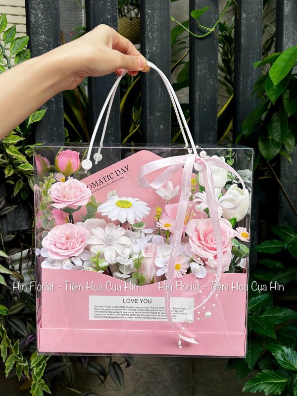 Hộp hoa sáp bìa thư hồng