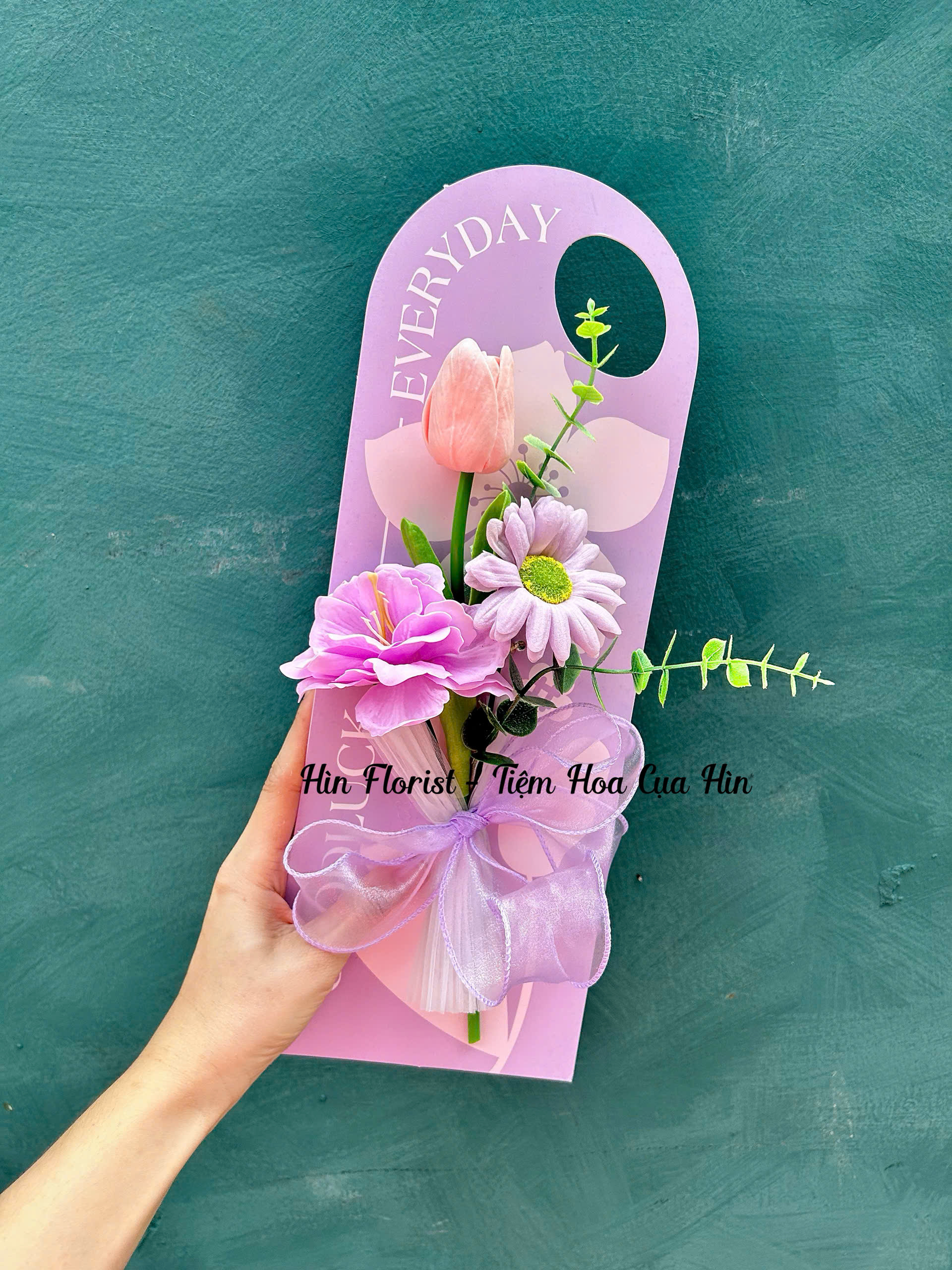 Thẻ bìa hoa sáp 3 bông Thẻ bìa hoa sáp 3 bông